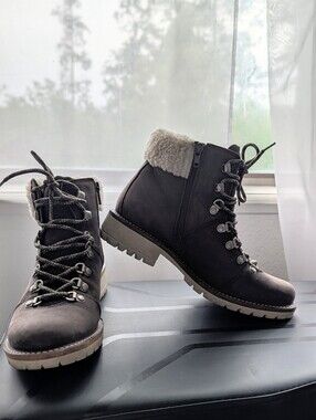 ECCO sz 38 or 8 women's Nubuck Leather Waterproof Boots